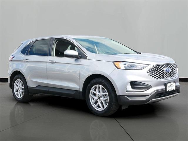 used 2024 Ford Edge car, priced at $21,999
