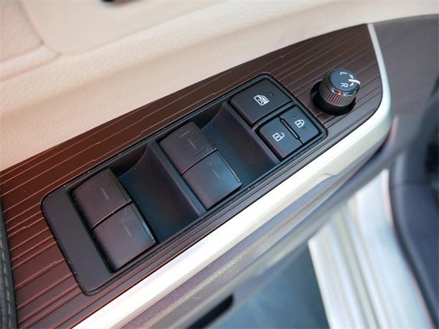 used 2024 Toyota Sienna car, priced at $39,999