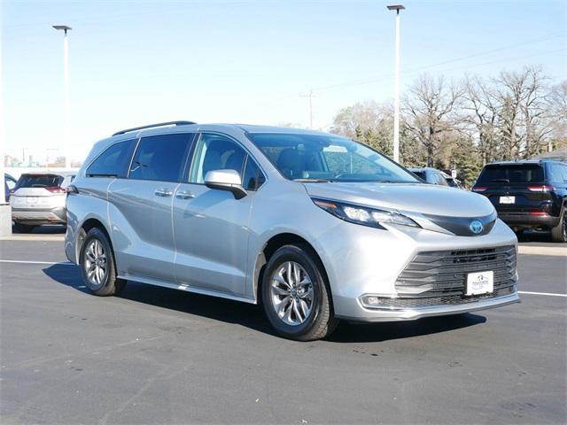 used 2024 Toyota Sienna car, priced at $39,999
