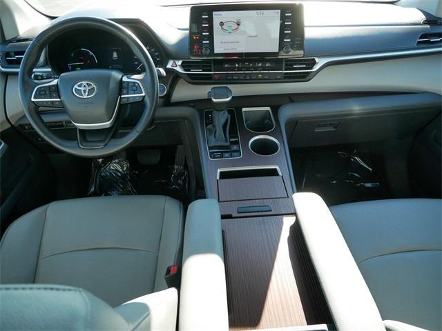 used 2024 Toyota Sienna car, priced at $39,999