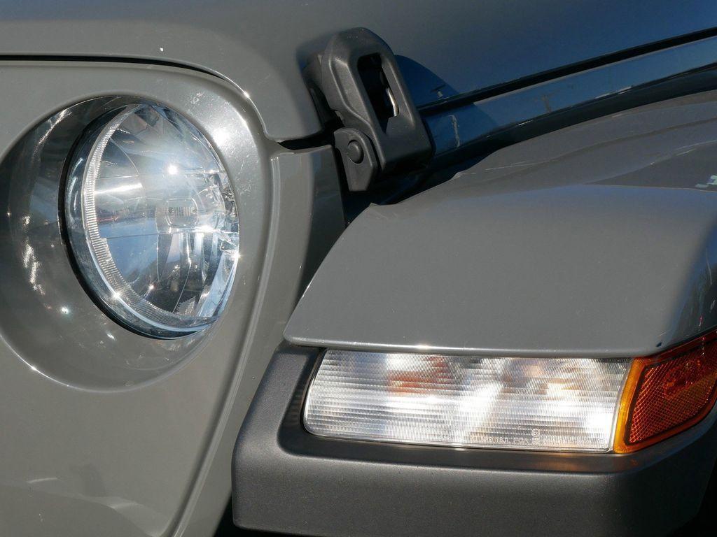 used 2021 Jeep Gladiator car, priced at $28,999