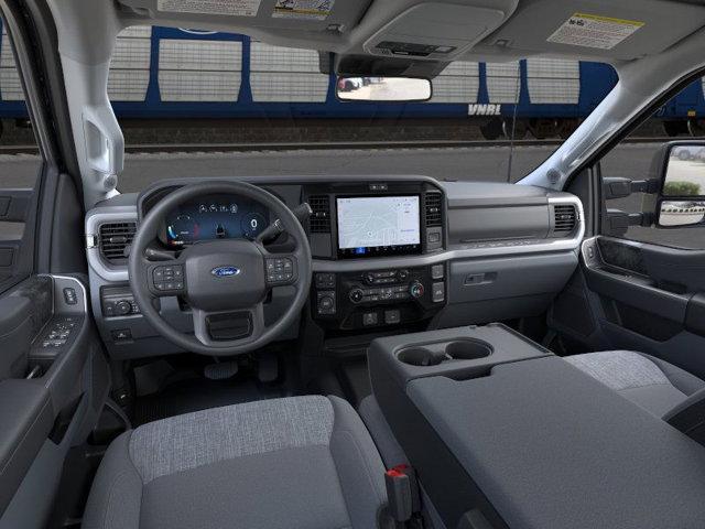 new 2025 Ford F-350 car