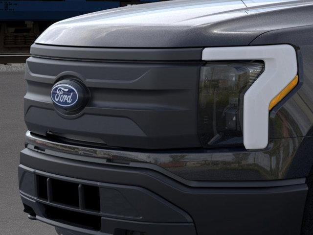 new 2025 Ford F-150 Lightning car