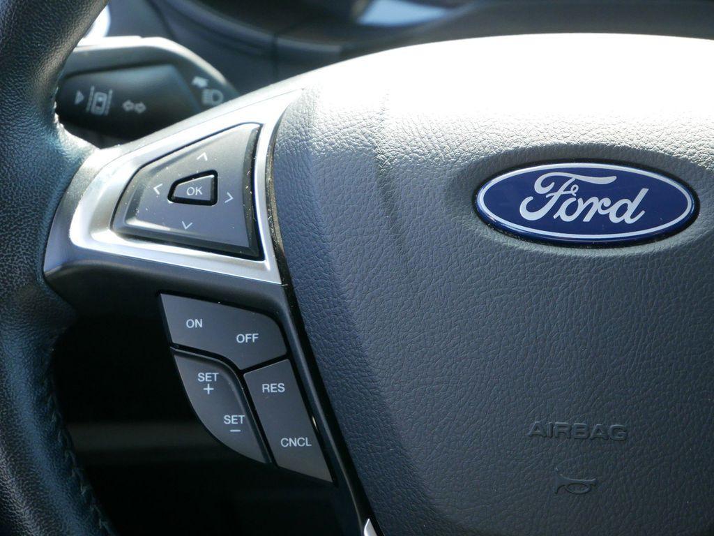 used 2024 Ford Edge car, priced at $25,999