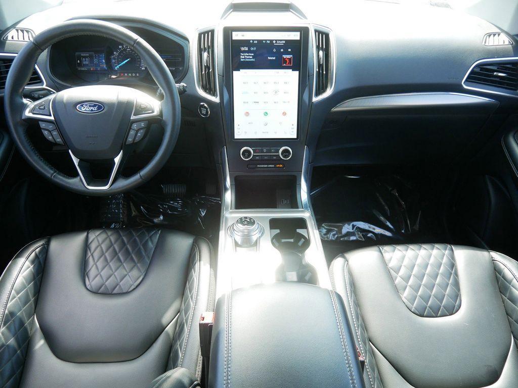 used 2024 Ford Edge car, priced at $25,999