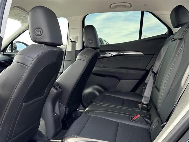 new 2025 Buick Envision car, priced at $39,130