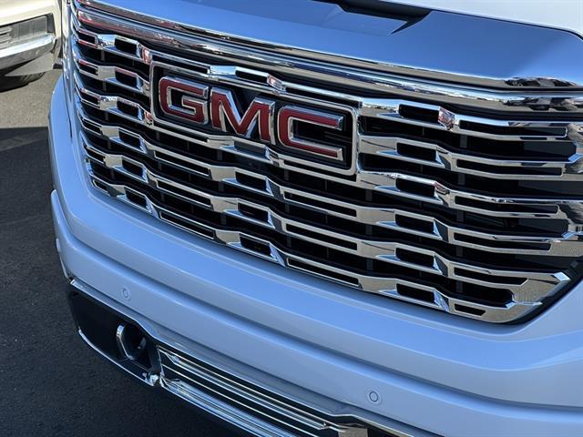 new 2026 GMC Sierra 1500 car, priced at $75,440