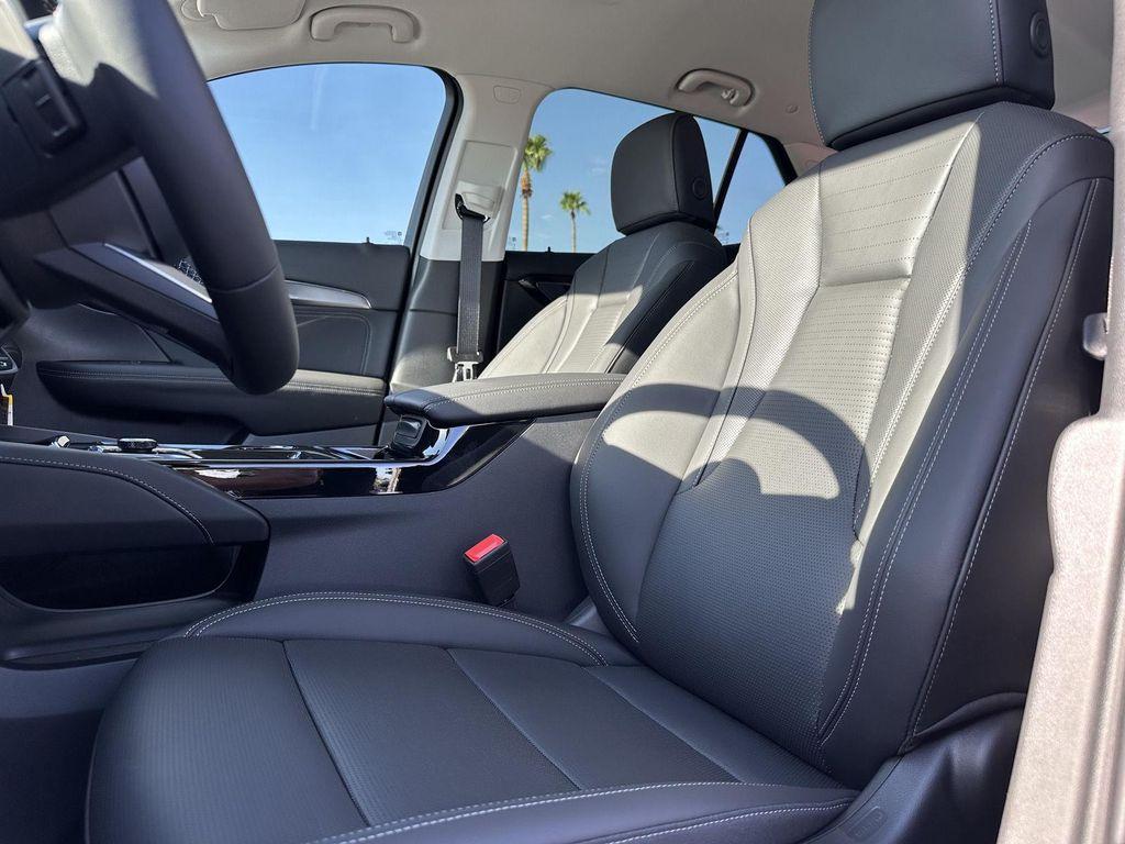 new 2025 Buick Envision car, priced at $36,151