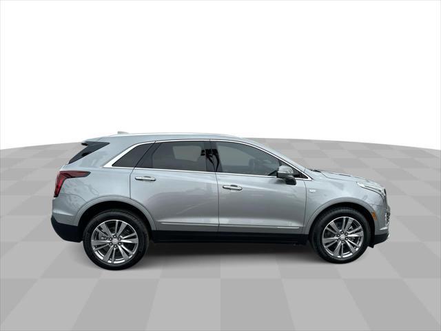 new 2025 Cadillac XT5 car, priced at $51,765