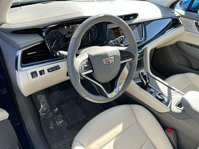 new 2025 Cadillac XT6 car, priced at $52,915