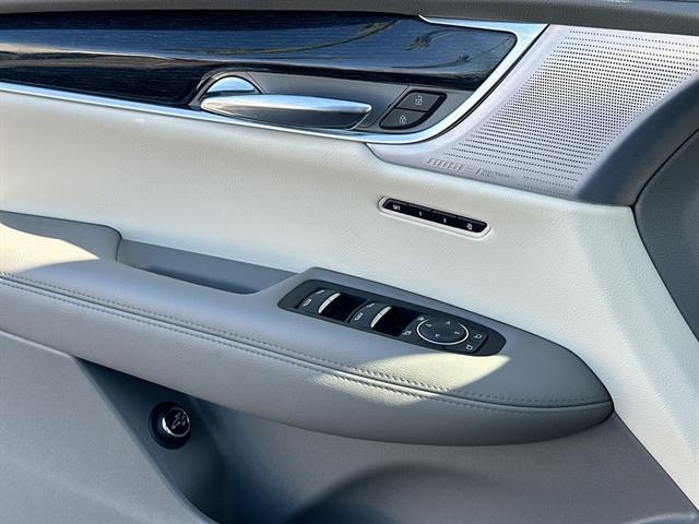 new 2025 Cadillac XT6 car, priced at $52,915