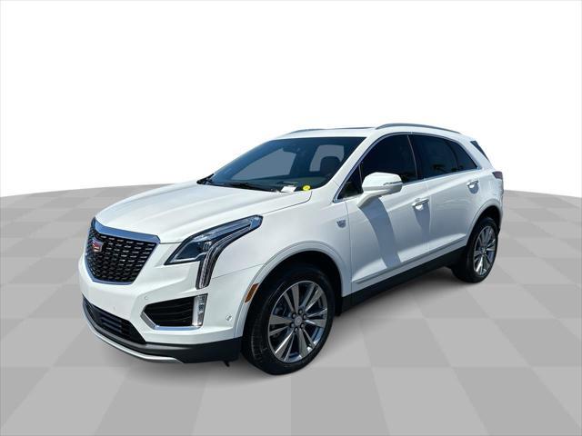new 2025 Cadillac XT5 car, priced at $54,590