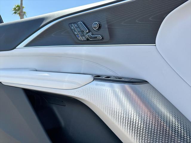 new 2025 Cadillac LYRIQ car