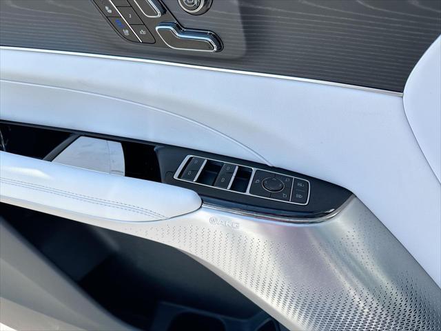 new 2025 Cadillac LYRIQ car