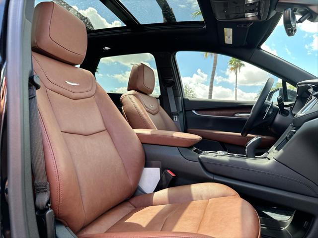 new 2025 Cadillac XT5 car, priced at $66,950