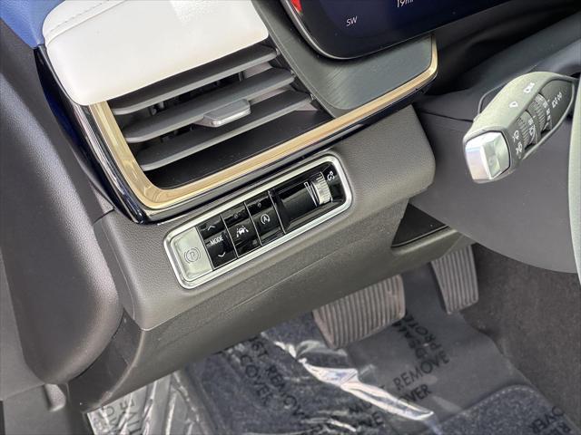 new 2025 Buick Envision car, priced at $43,858