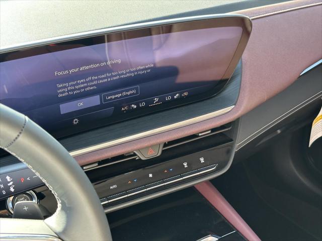 new 2025 Buick Envision car, priced at $39,986