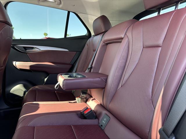 new 2025 Buick Envision car, priced at $39,986