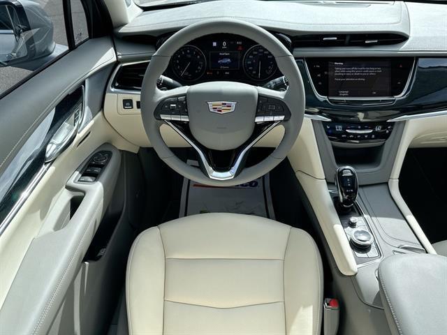 new 2025 Cadillac XT6 car, priced at $53,590