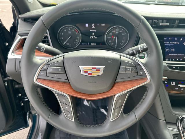 new 2025 Cadillac XT5 car, priced at $50,090