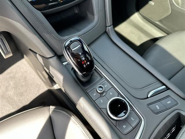 new 2025 Cadillac XT6 car, priced at $63,665