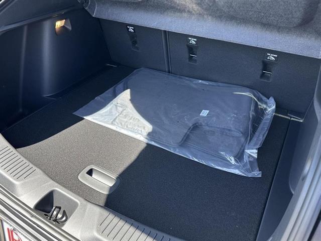 new 2025 Buick Envista car, priced at $25,017