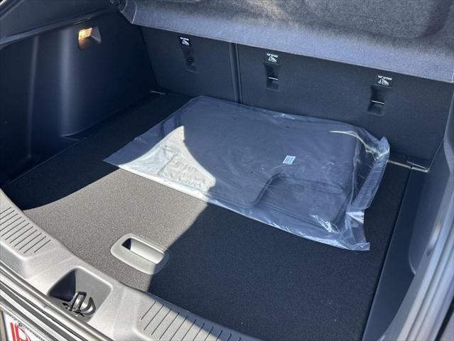 new 2025 Buick Envista car, priced at $25,536