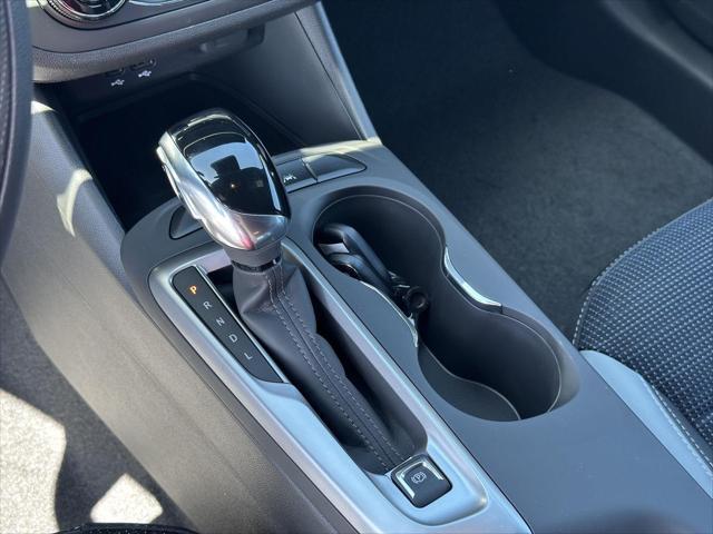 new 2025 Buick Envista car, priced at $25,536