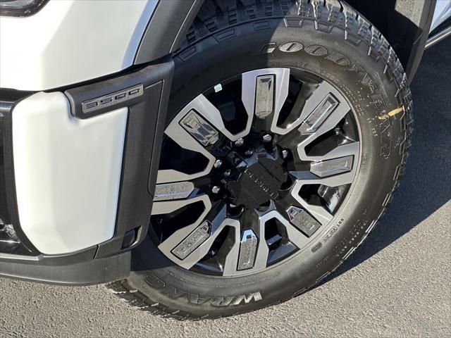 new 2025 GMC Sierra 3500 car, priced at $85,423