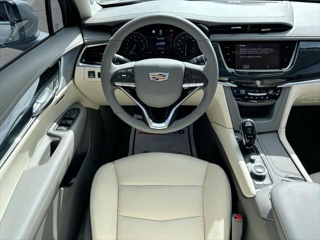 new 2025 Cadillac XT6 car, priced at $58,290