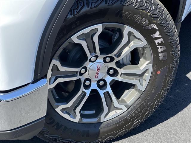 new 2025 GMC Sierra 1500 car, priced at $47,730