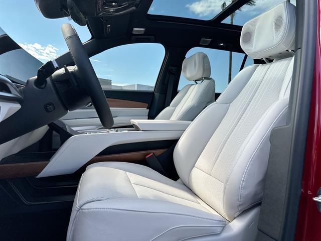 new 2026 Cadillac VISTIQ car, priced at $81,615