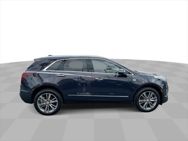 new 2025 Cadillac XT5 car, priced at $56,290