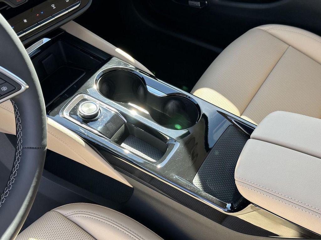 new 2025 Buick Envision car, priced at $36,151
