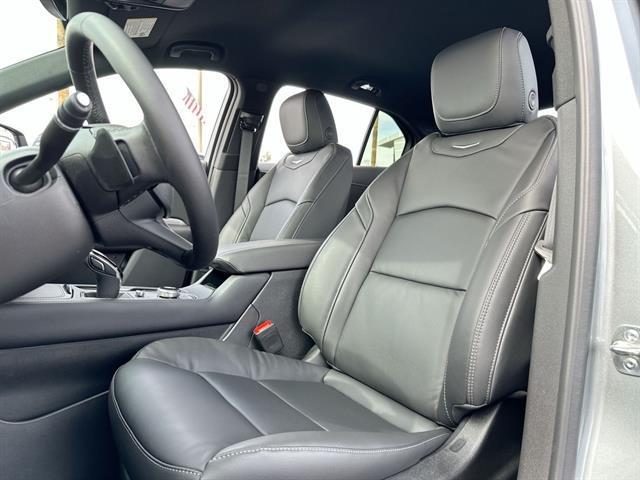 new 2025 Cadillac XT4 car, priced at $38,490