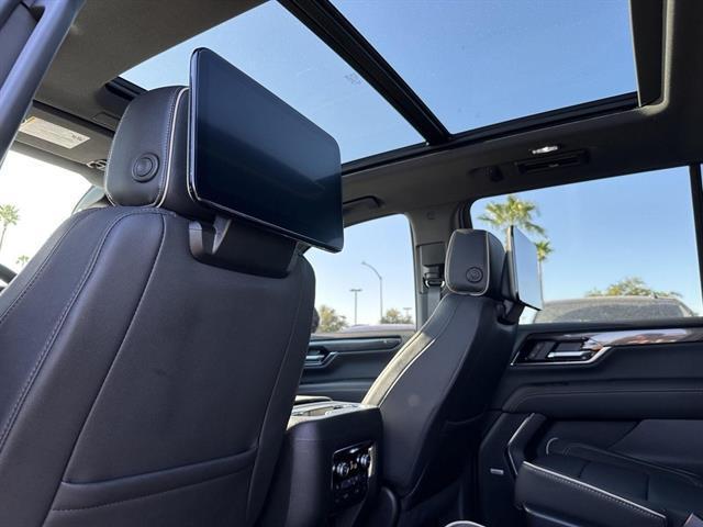 new 2025 GMC Yukon XL car, priced at $80,184