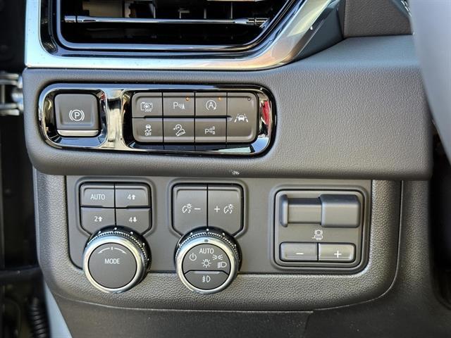 new 2025 GMC Yukon XL car, priced at $80,184