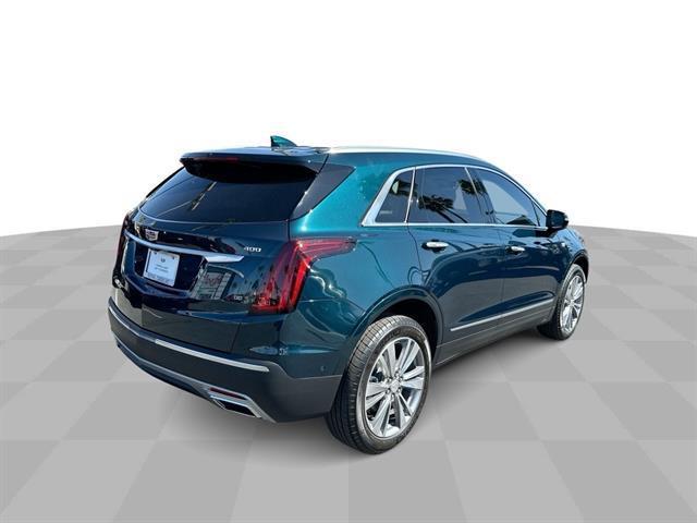 new 2025 Cadillac XT5 car, priced at $52,390