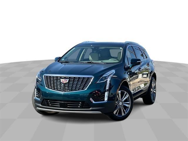 new 2025 Cadillac XT5 car, priced at $52,390