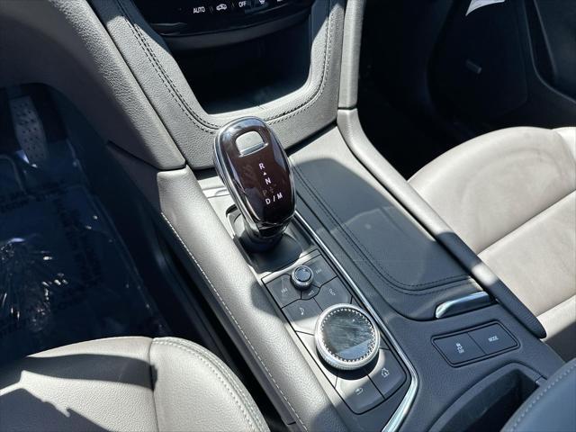 new 2025 Cadillac XT5 car, priced at $44,790