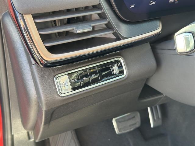 new 2025 Buick Envision car, priced at $36,487