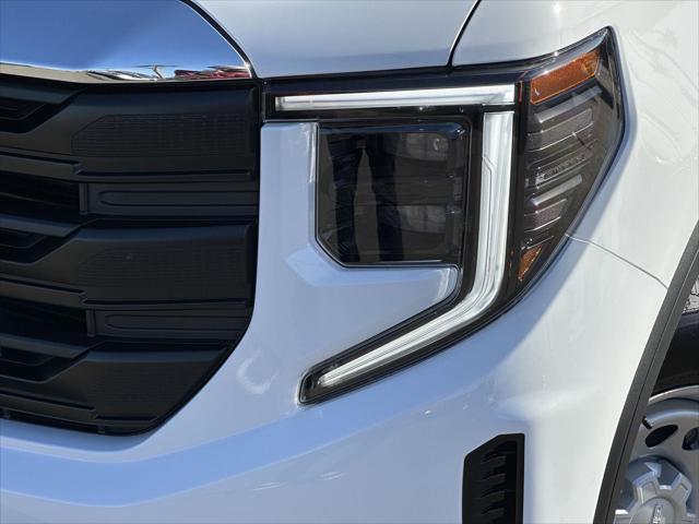 new 2025 GMC Sierra 1500 car, priced at $43,030