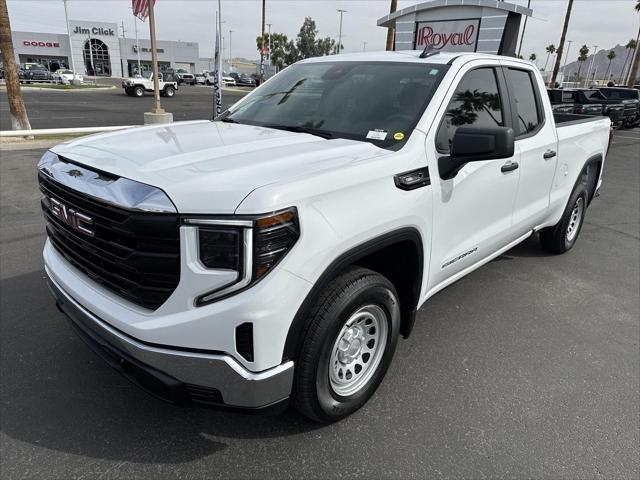 new 2025 GMC Sierra 1500 car, priced at $43,030