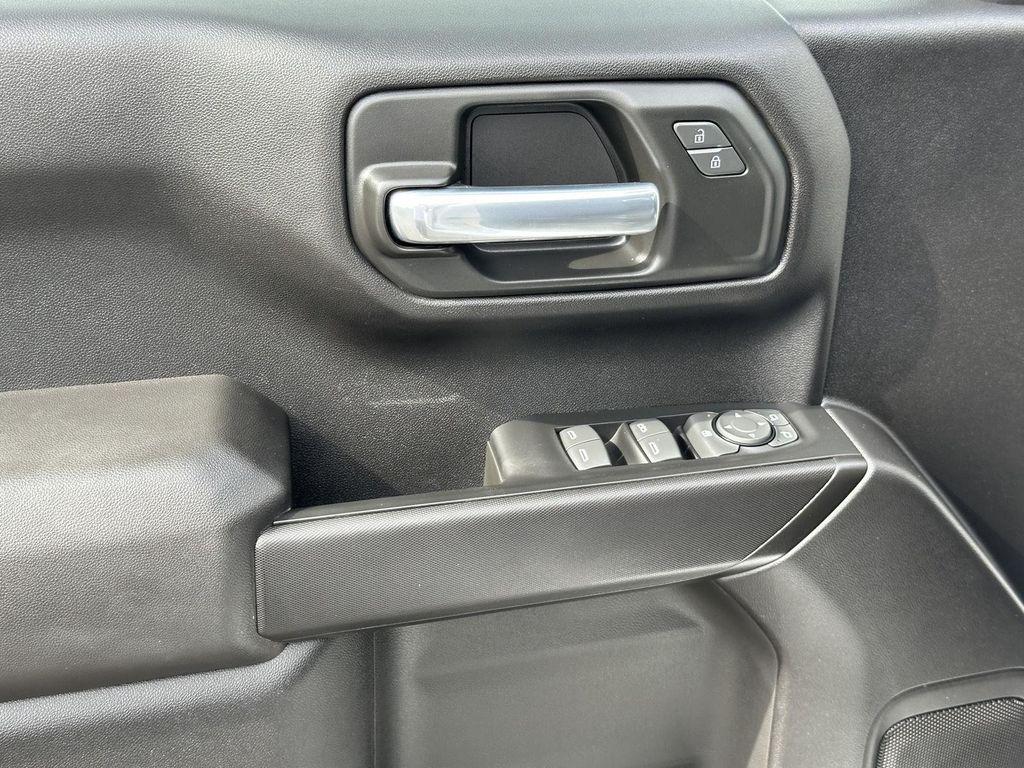 new 2025 GMC Sierra 1500 car, priced at $30,030