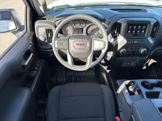 new 2025 GMC Sierra 1500 car, priced at $43,030