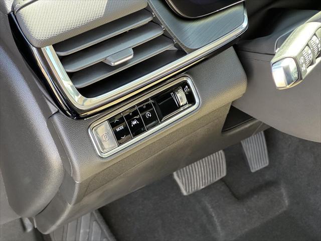 new 2025 Buick Envision car, priced at $35,703