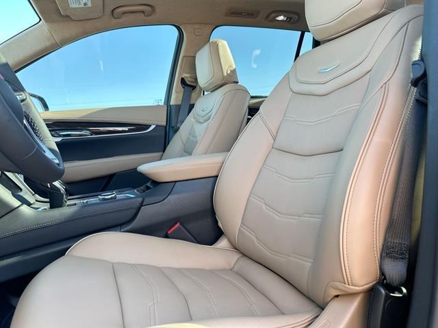 new 2025 Cadillac XT6 car, priced at $68,815