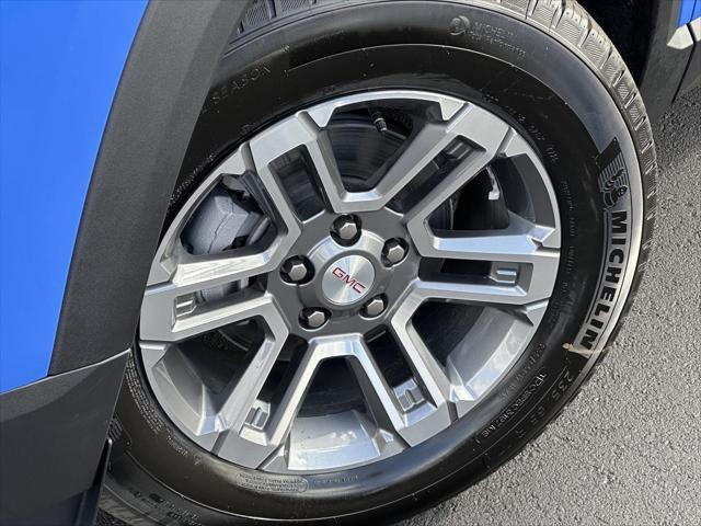 new 2025 GMC Terrain car, priced at $31,890