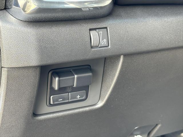 new 2025 GMC Canyon car, priced at $43,625