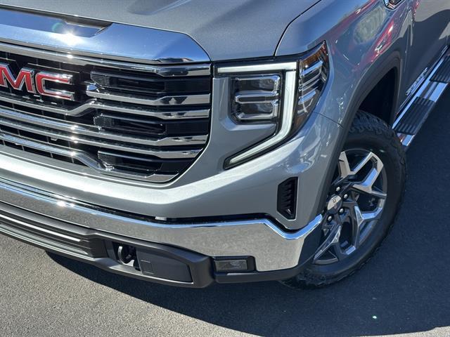 new 2026 GMC Sierra 1500 car, priced at $63,640